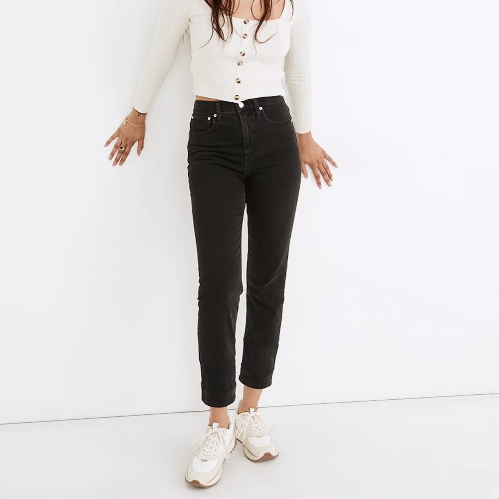Madewell Classic Cropped Straight Jeans in Lunar Wash